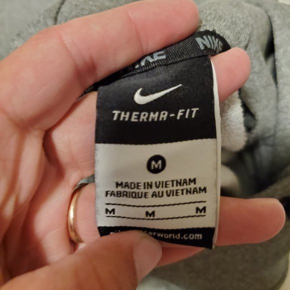 Nike Therma Fit Hoodie - Picture 4 of 4